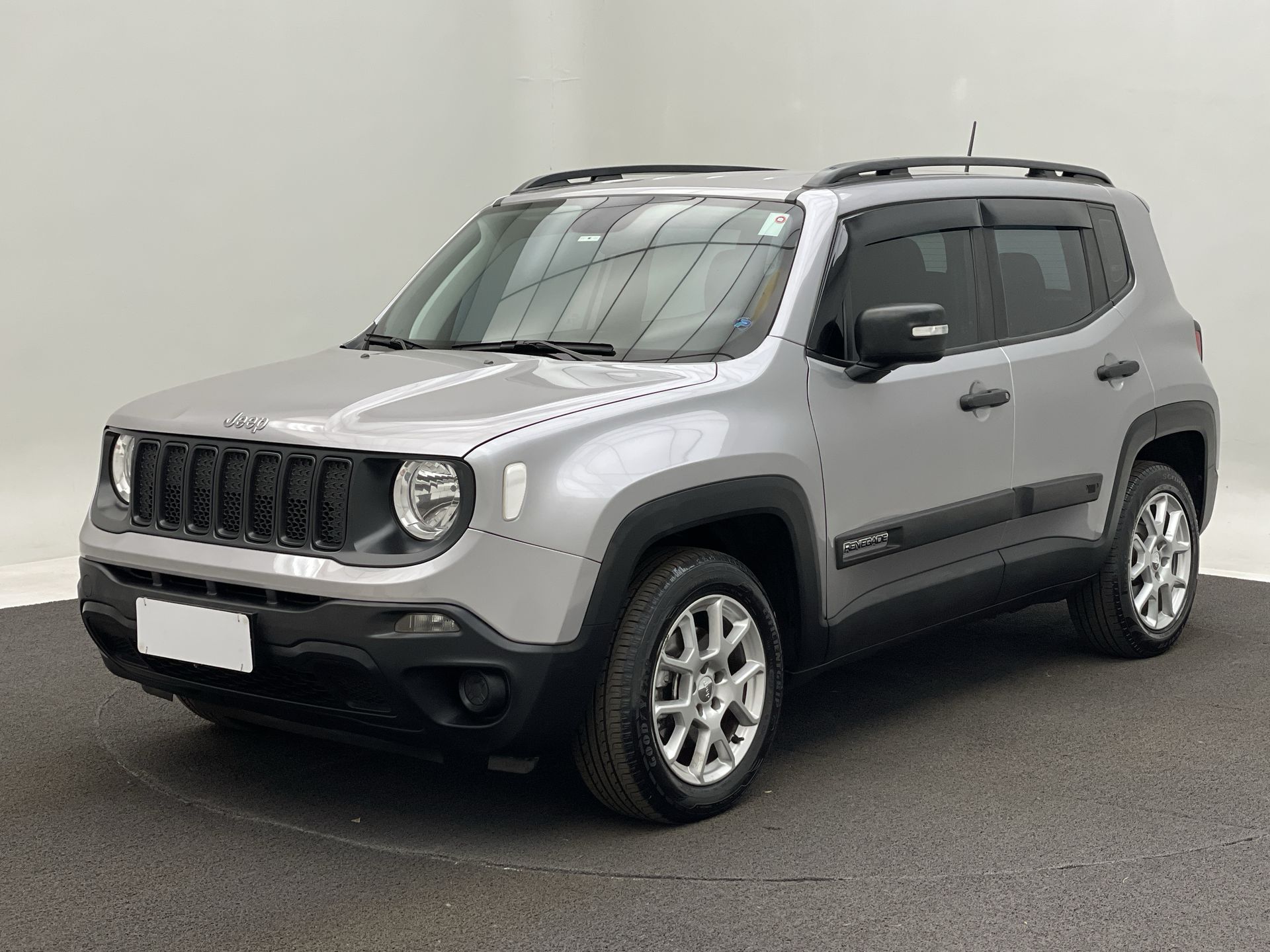 renegade sport 1.8 4x2 flex 16v aut.